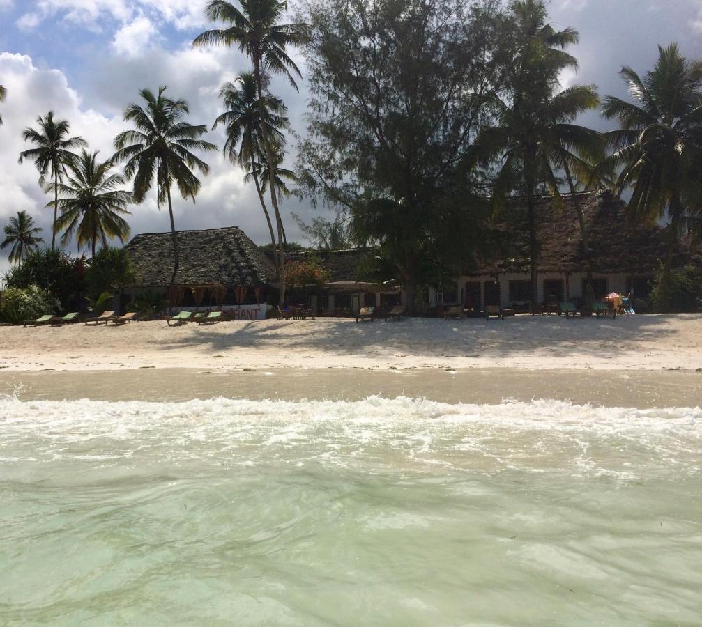 Simba Beach Zanzibar Kiwengwa  Bagian luar foto